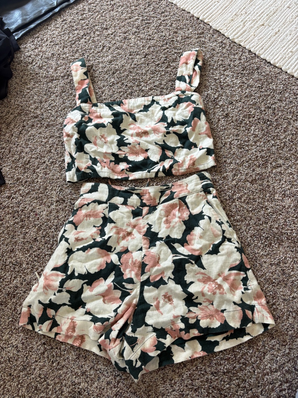 Abercrombie & Fitch Floral Linen Set — Crop Top Size S + Shorts Size XS